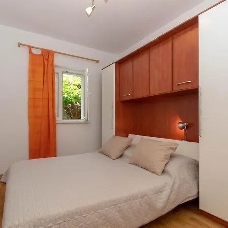 Apartments Valeria Zrnovo Exterior photo