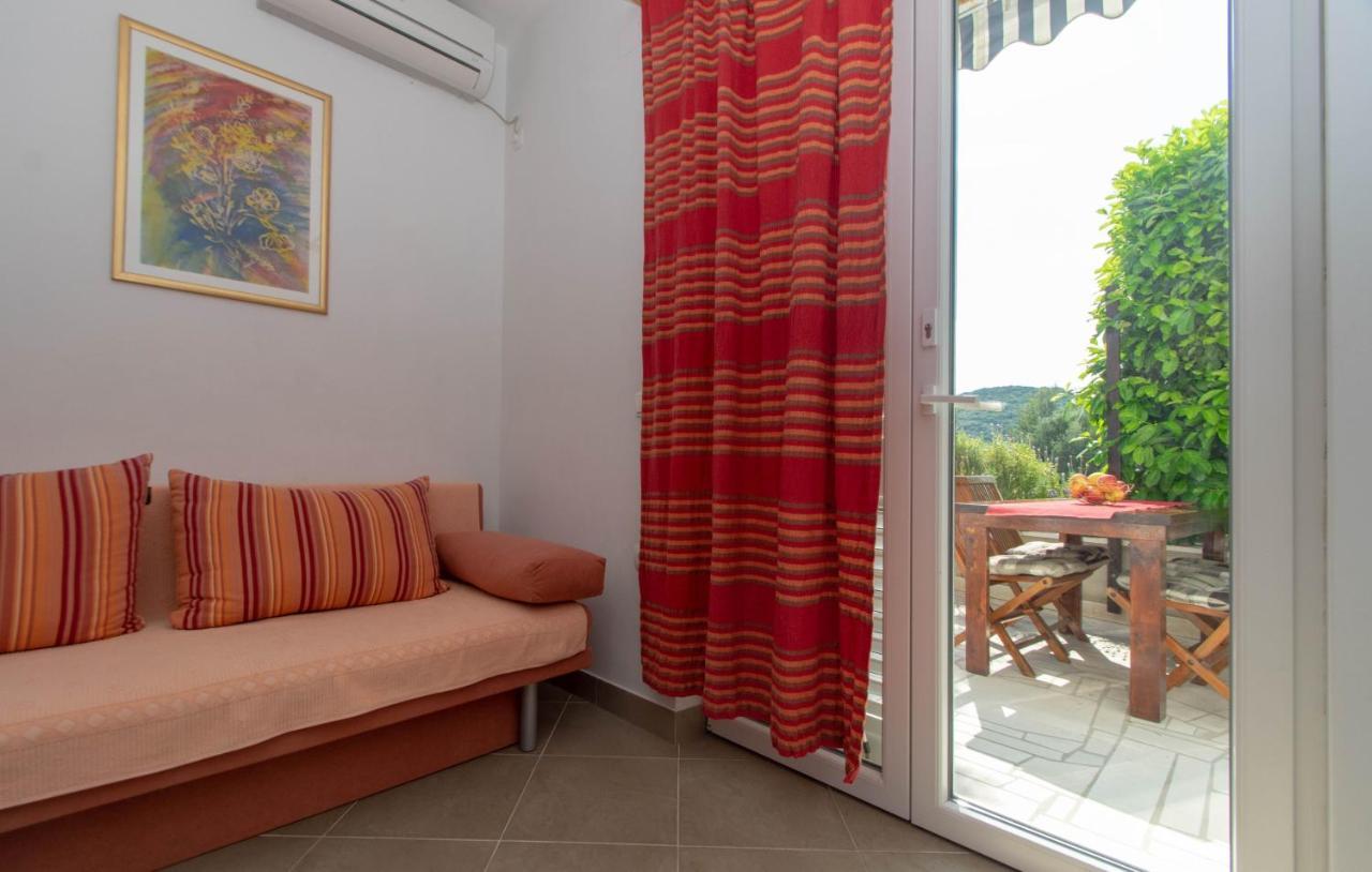 Valeria Apartment Zrnovo